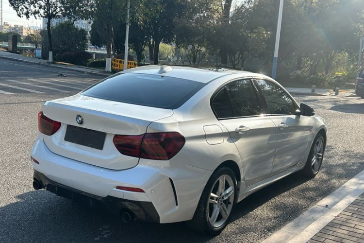 Used BMW 1 Series 2021 120i M Sport Night Edition Exterior 6
