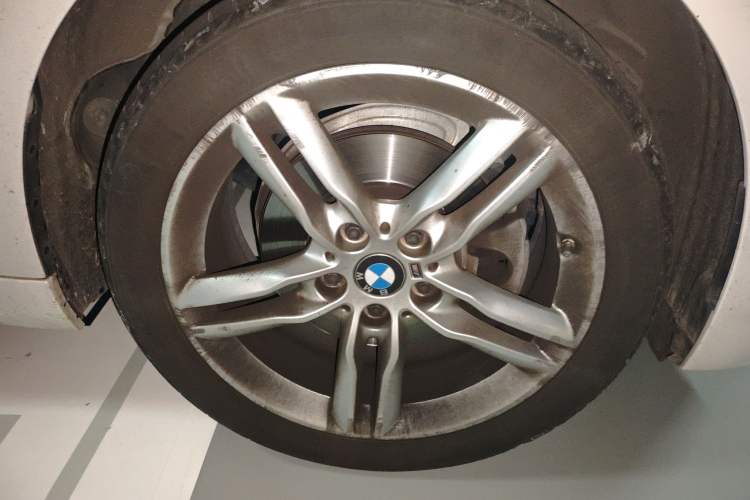 Used BMW 1 Series 2021 120i M Sport Night Edition Exterior 7