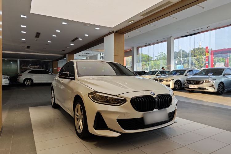 Used BMW 1 Series 2021 Revised 120i M Sport Night Edition Exterior 7