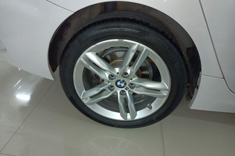 Used BMW 1 Series 2021 Revised 120i M Sport Night Edition Exterior 8