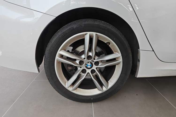 Used BMW 1 Series 2021 Revised 120i M Sport Night Edition Exterior 8