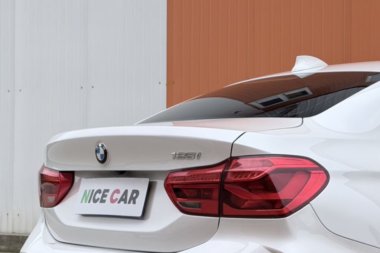 Used BMW 1 Series 2021 125i M Sport Night Edition Exterior 8