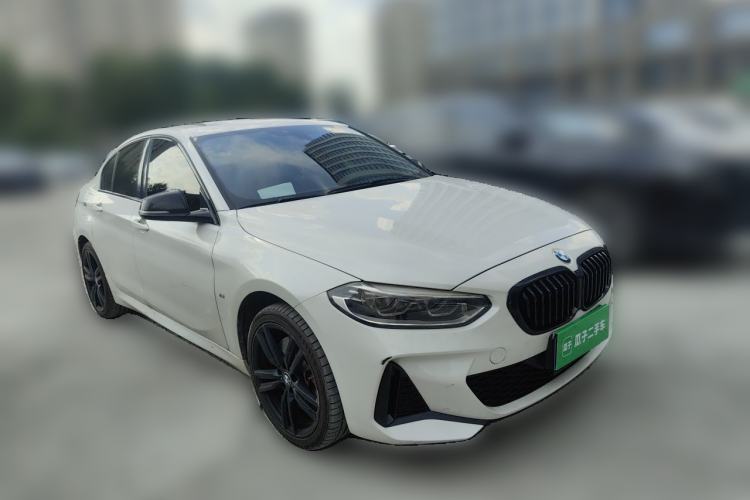 Used BMW 1 Series 2021 125i M Sport Night Edition Front Right 45 Deg