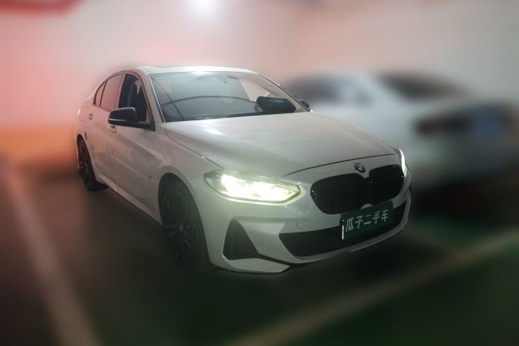 Used BMW 1 Series 2021 125i M Sport Night Edition Front Right 45 Deg