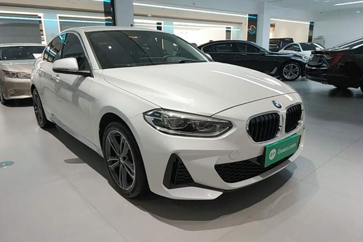 Used BMW 1 Series 2021 Revised 120i M Sport Edition Front Right 45 Deg
