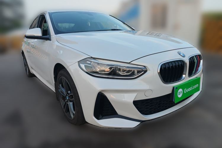 Used BMW 1 Series 2021 120i M Sport Edition Front Right 45 Deg