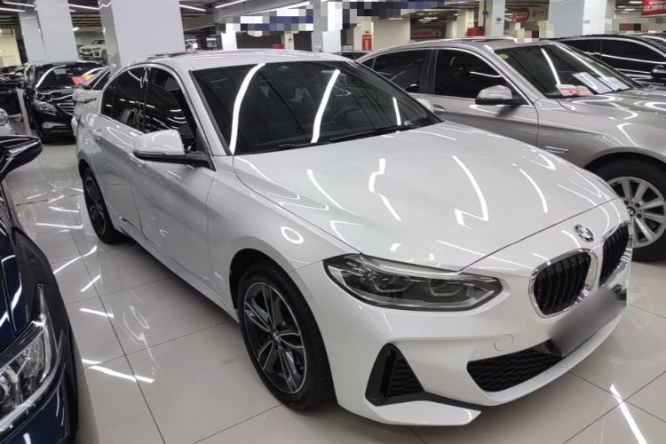 Used BMW 1 Series 2021 120i M Sport Edition Front Right 45 Deg