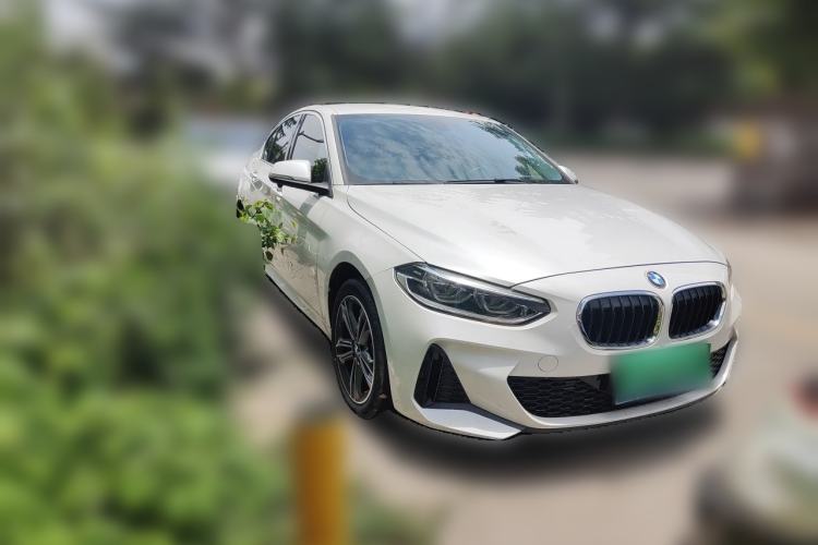 Used BMW 1 Series 2021 120i M Sport Edition Front Right 45 Deg