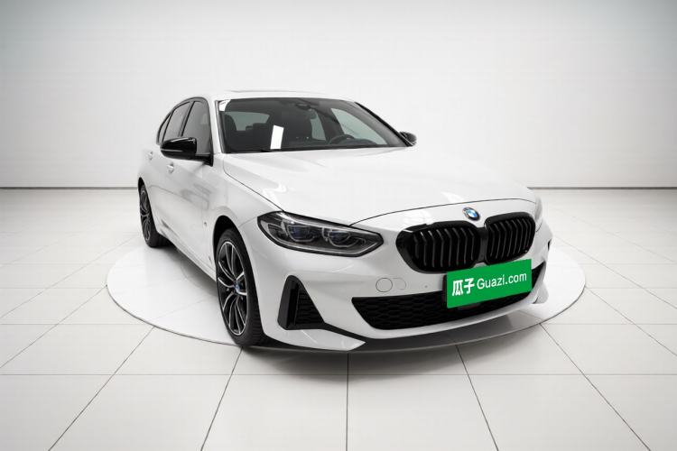 Used BMW 1 Series 2021 Restyled 125i M Sport Night Edition Front Right 45 Deg