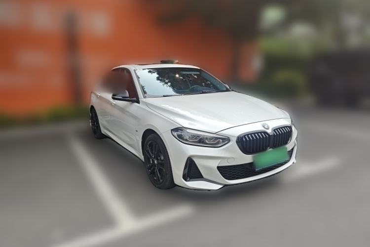 Used BMW 1 Series 2021 125i M Sport Night Edition Front Right 45 Deg