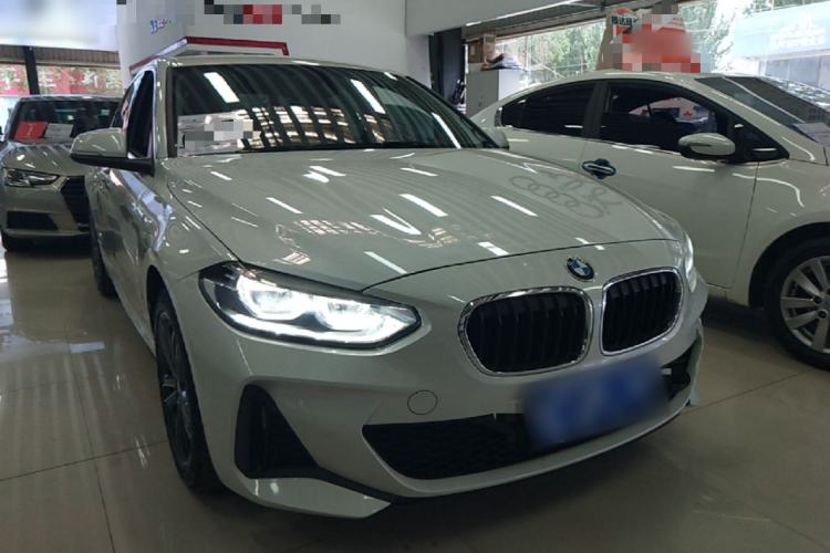 Used BMW 1 Series 2021 120i M Sport Edition Front Right 45 Deg