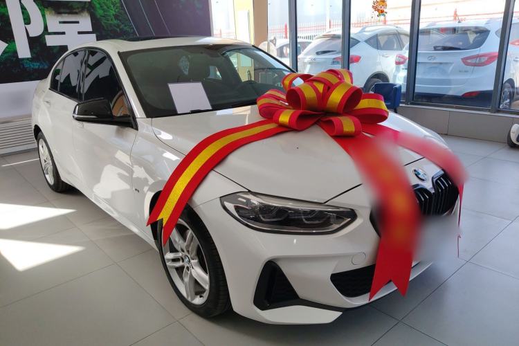 Used BMW 1 Series 2021 120i M Sport Night Edition Front Right 45 Deg