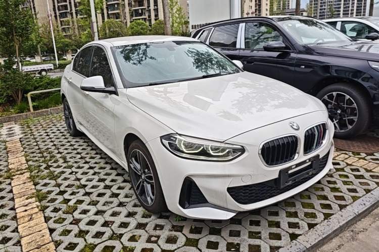 Used BMW 1 Series 2021 120i M Sport Edition Front Right 45 Deg