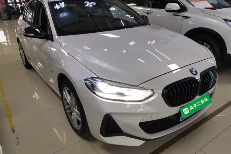 Used BMW 1 Series 2021 Revised 120i M Sport Night Edition Front Right 45 Deg