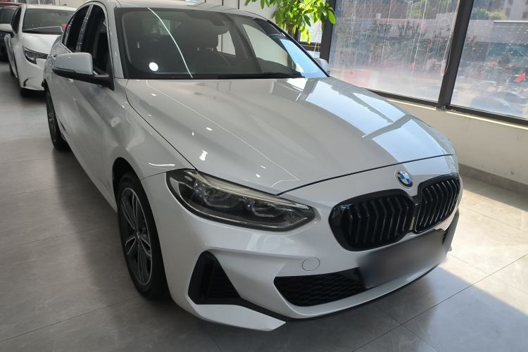Used BMW 1 Series 2021 120i M Sport Edition Front Right 45 Deg