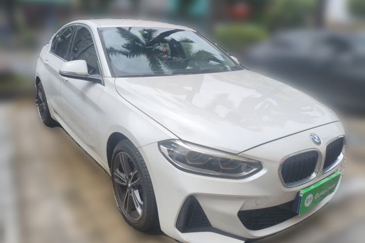 Used BMW 1 Series 2021 120i M Sport Edition Front Right 45 Deg