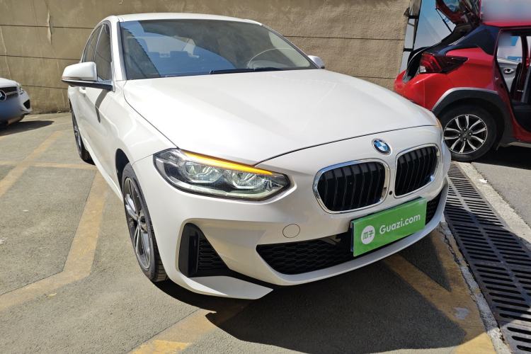 Used BMW 1 Series 2021 120i M Sport Edition Front Right 45 Deg