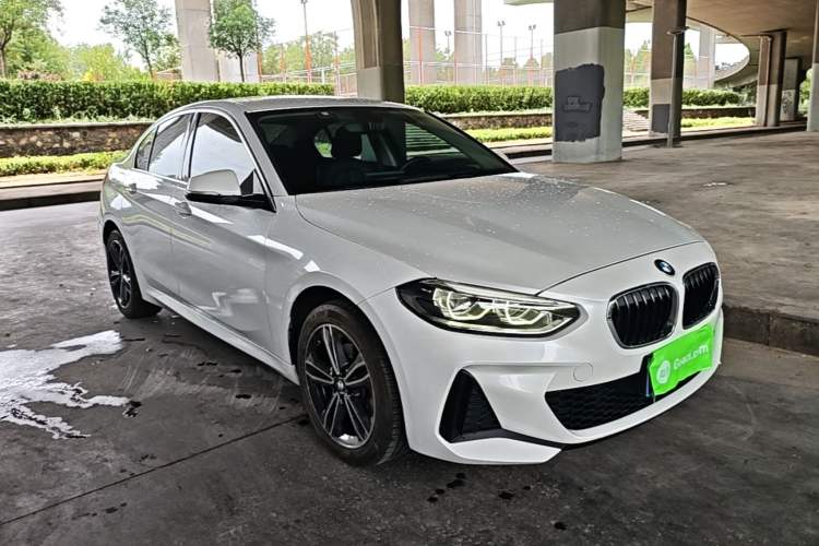 Used BMW 1 Series 2021 120i M Sport Edition Front Right 45 Deg