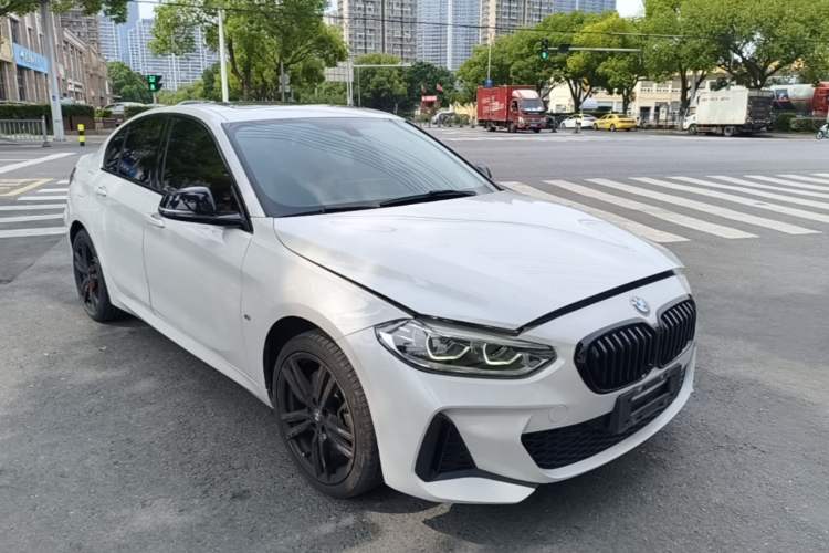 Used BMW 1 Series 2021 Restyled 125i M Sport Night Edition Front Right 45 Deg