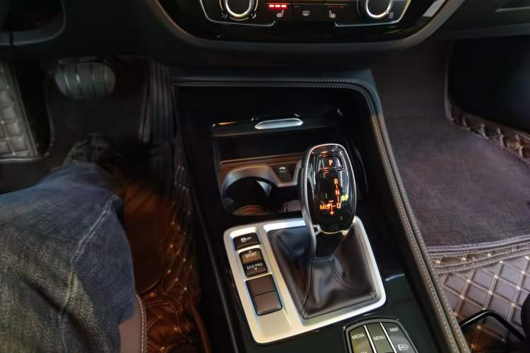 Used BMW 1 Series 2021 Revised 120i M Sport Night Edition Gear Lever
