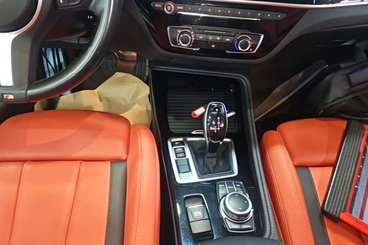 Used BMW 1 Series 2021 Restyled 125i M Sport Night Edition Gear Lever
