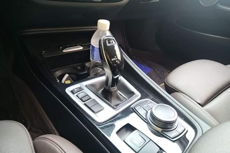 Used BMW 1 Series 2021 Revised 120i M Sport Night Edition Gear Lever
