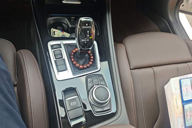 Used BMW 1 Series 2021 125i M Sport Night Edition Gear Lever