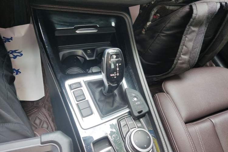 Used BMW 1 Series 2021 125i M Sport Night Edition Gear Lever