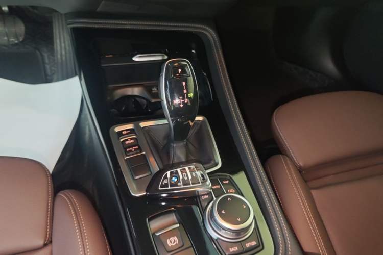 Used BMW 1 Series 2021 120i M Sport Night Edition Gear Lever