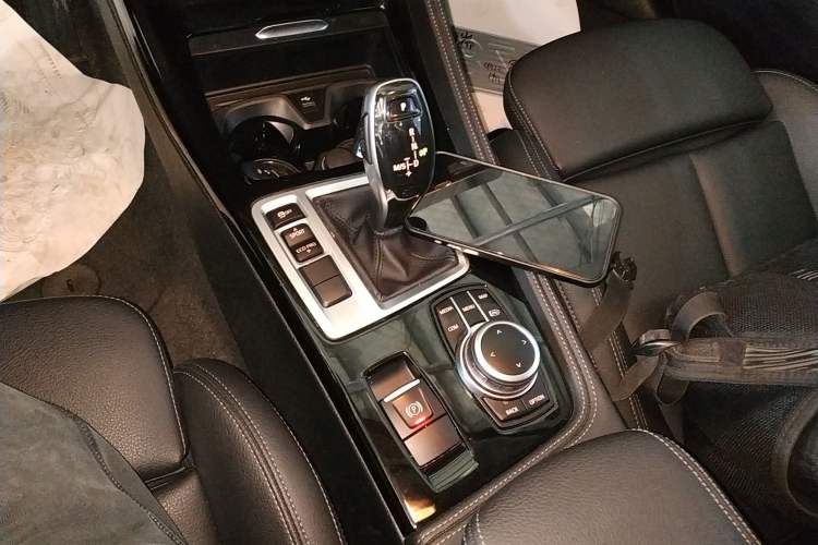 Used BMW 1 Series 2021 Revised 120i M Sport Night Edition Gear Lever