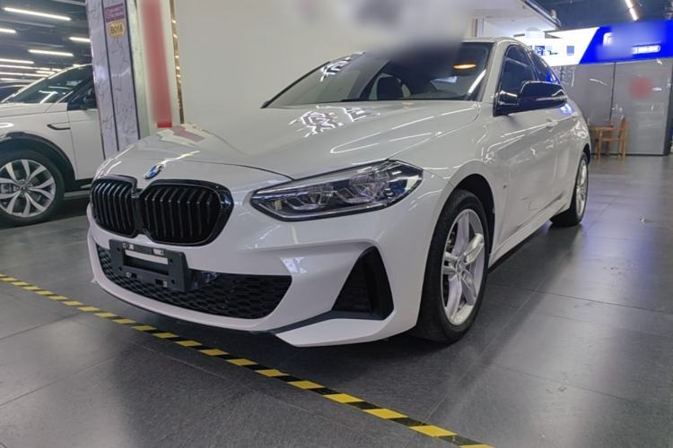 Used BMW 1 Series 2021 120i M Sport Night Edition Guazi used car, China used car export, Used car for sale, Used BMW cars, Cheapest cars for sale