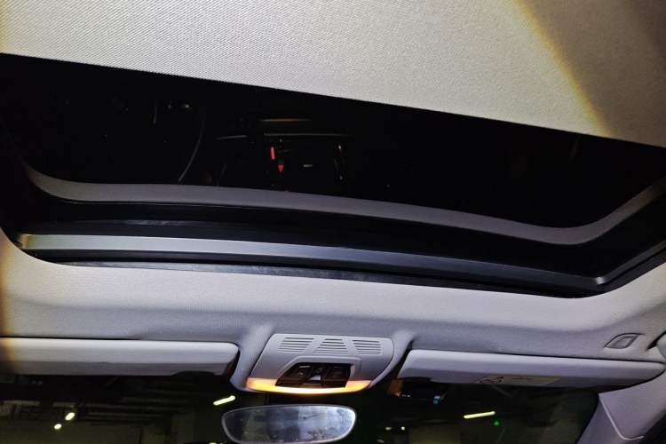 Used BMW 1 Series 2021 120i M Sport Night Edition Headliner