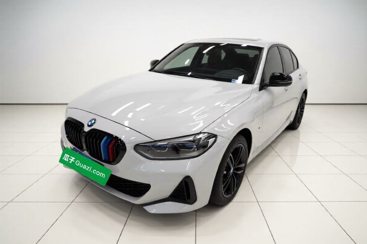 BMW 1 Series 2021 Revised 120i M Sport Night Edition usado Guazi used car, China used car export, Used car for sale, Used cars, Cheapest cars for sale