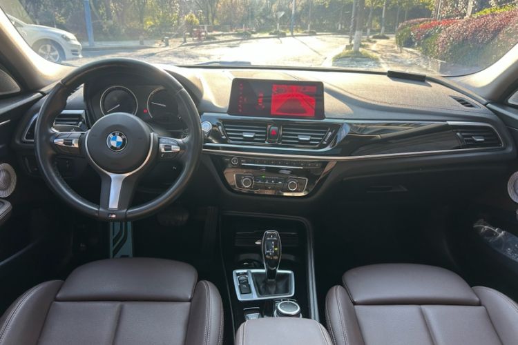 Used BMW 1 Series 2021 120i M Sport Night Edition Interior 1