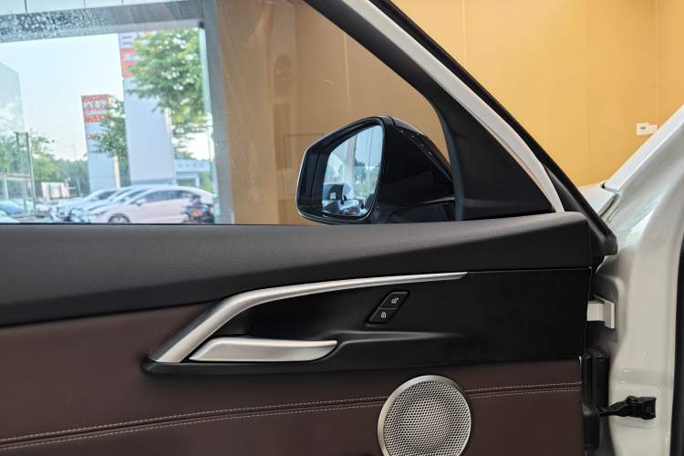Used BMW 1 Series 2021 Revised 120i M Sport Night Edition Interior 12