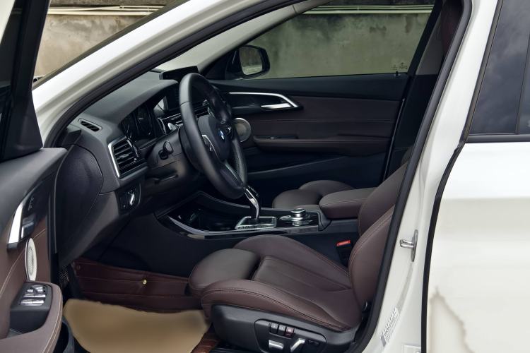 Used BMW 1 Series 2021 Restyled 125i M Sport Night Edition Interior 2