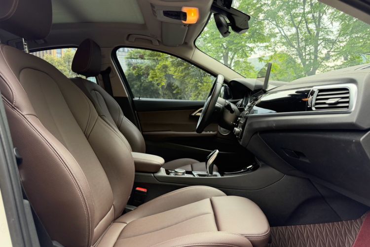 Used BMW 1 Series 2021 Revised 120i M Sport Night Edition Interior 2