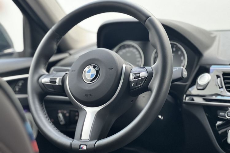 Used BMW 1 Series 2021 125i M Sport Night Edition Interior 2