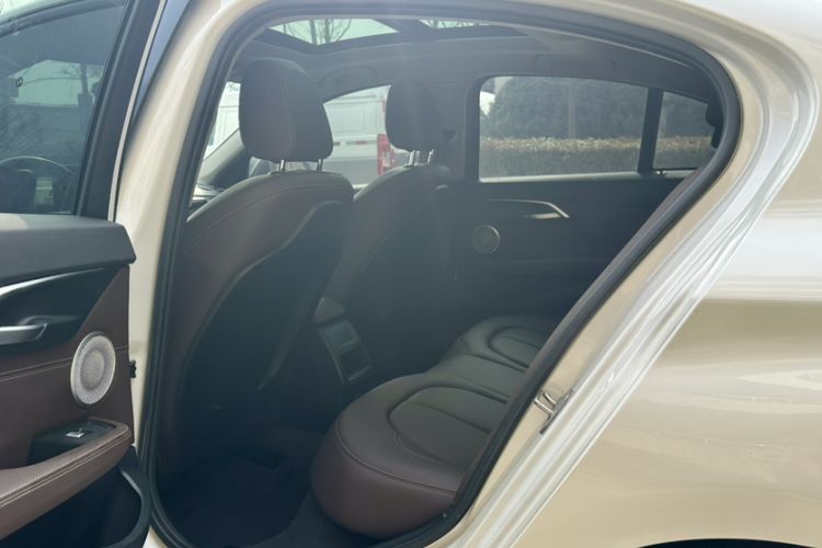 Used BMW 1 Series 2021 Revised 120i M Sport Night Edition Interior 2