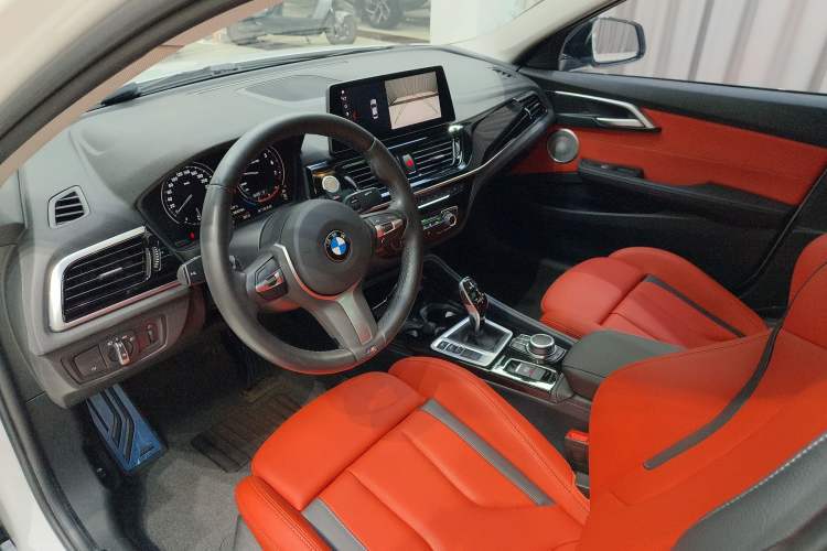 Used BMW 1 Series 2021 Restyled 125i M Sport Night Edition Interior 2