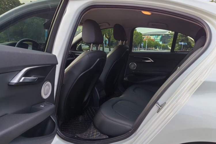 Used BMW 1 Series 2021 Revised 120i M Sport Edition Interior 2