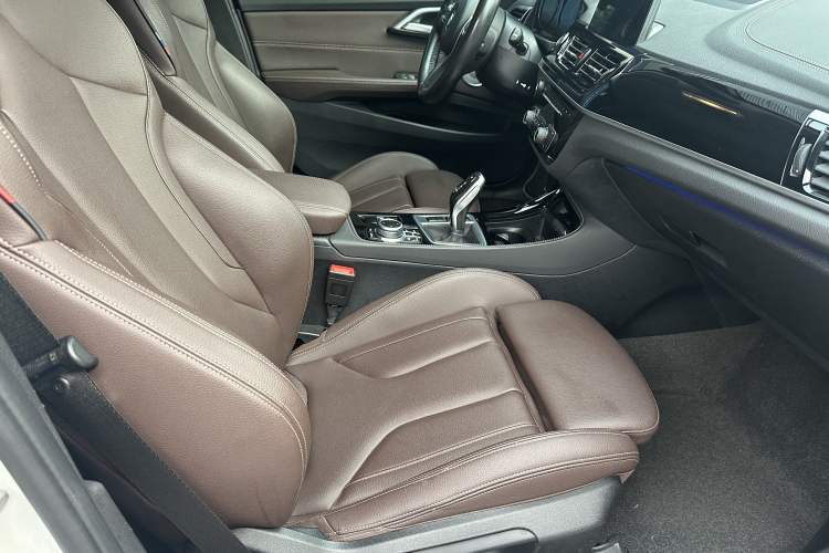 Used BMW 1 Series 2021 125i M Sport Night Edition Interior 3