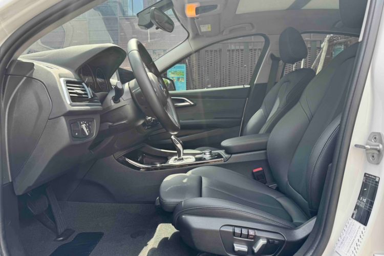 Used BMW 1 Series 2021 120i M Sport Night Edition Interior 3