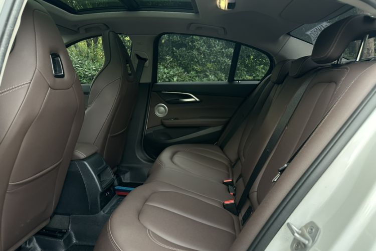 Used BMW 1 Series 2021 125i M Sport Night Edition Interior 3
