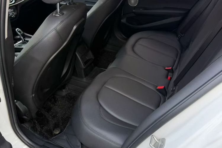 Used BMW 1 Series 2021 120i M Sport Edition Interior 3