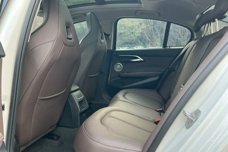 Used BMW 1 Series 2021 125i M Sport Night Edition Interior 3