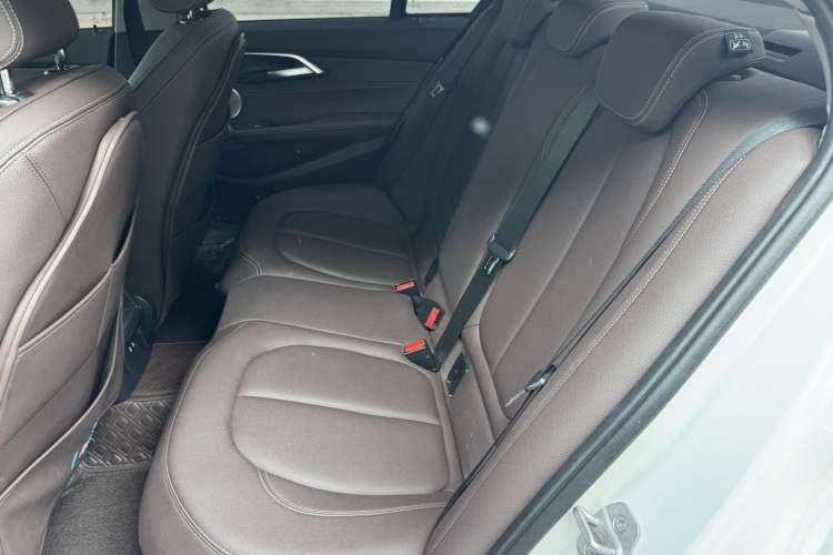 Used BMW 1 Series 2021 Revised 120i M Sport Night Edition Interior 3