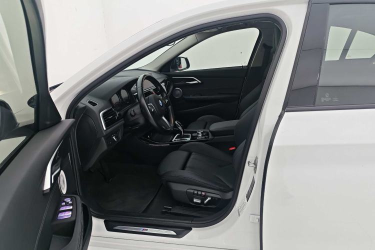 Used BMW 1 Series 2021 125i M Sport Night Edition Interior 3