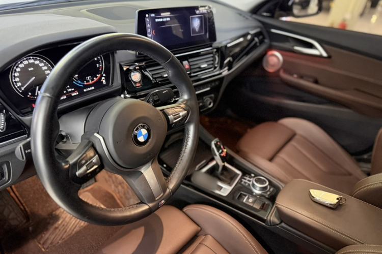 Used BMW 1 Series 2021 Restyled 125i M Sport Night Edition Interior 3