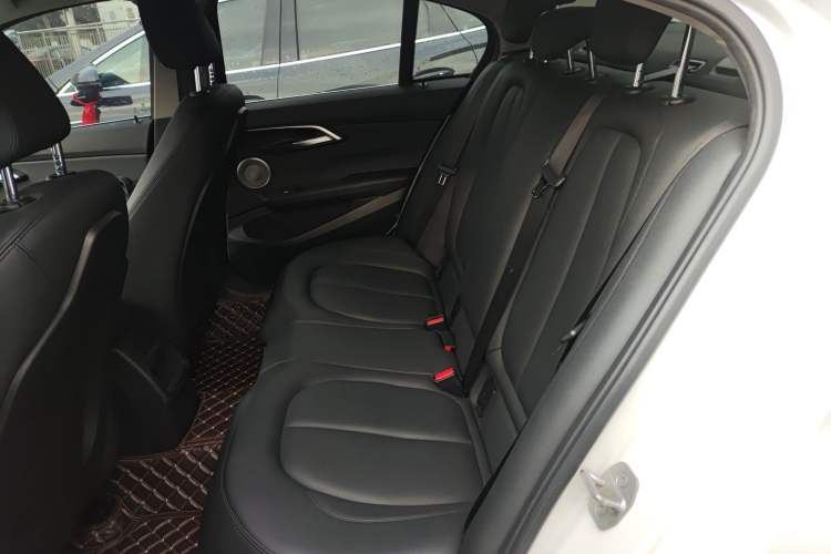 Used BMW 1 Series 2021 Revised 120i M Sport Edition Interior 4